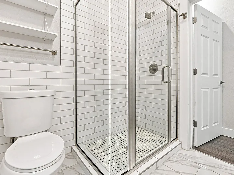 2124 E 17th Ave #5 — Photo 6