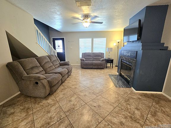 3rd image of 13010 Chimney Oak Dr