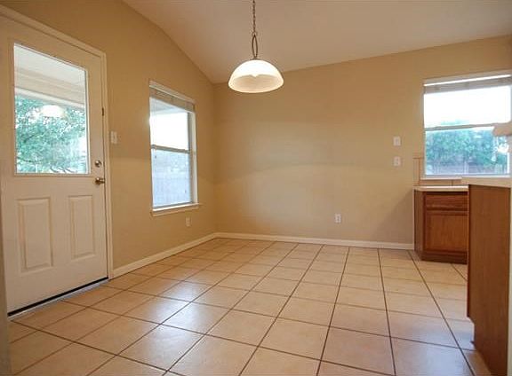 3rd image of 2101 Fall Creek Dr