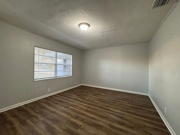 1510 S Miller Rd — Photo 10