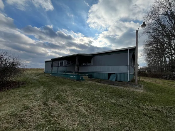 53 Mahan Dr, Punxsutawney, PA 15767