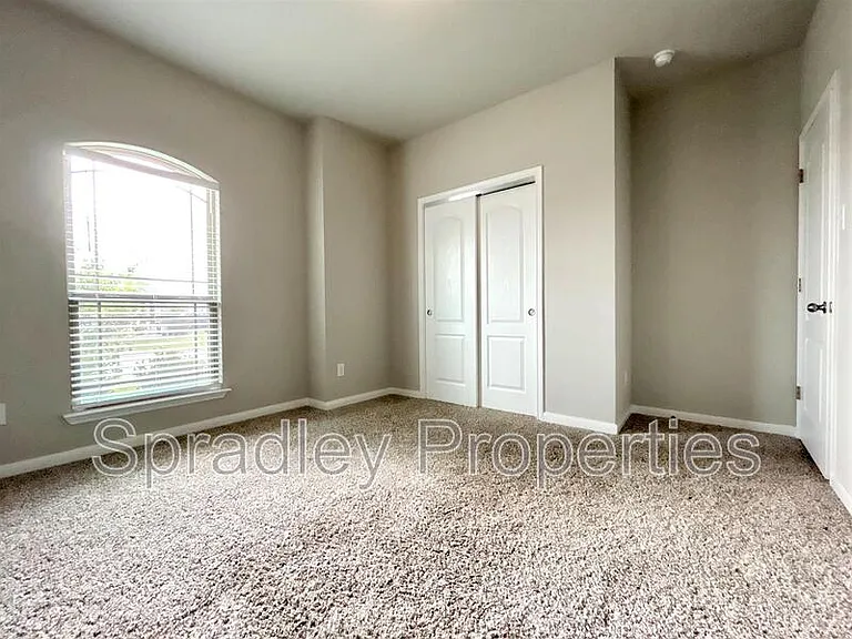 6114 Wheaton Loop #6114 — Photo 8
