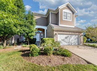 1200 Lake Shore Dr, Lisle, IL 60532