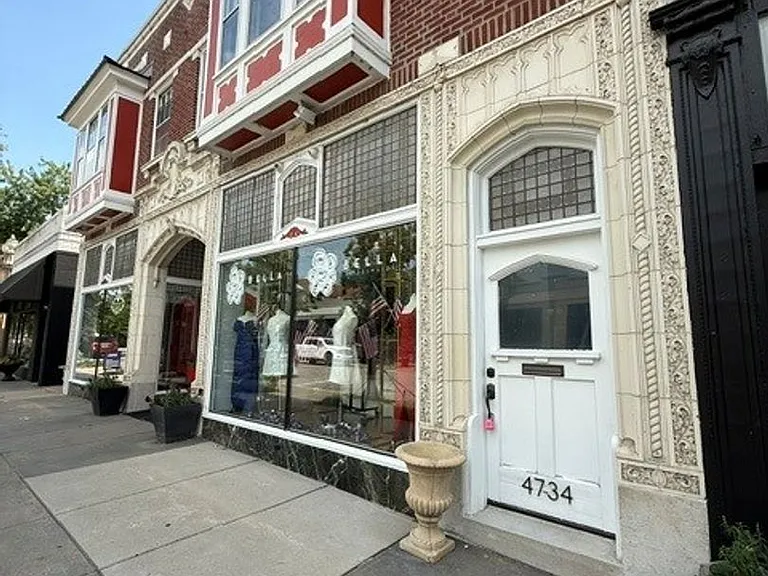 4734 McPherson Ave — Photo 2