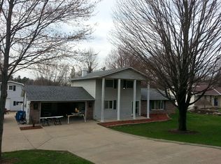 48190 N Ridge Rd, Amherst, OH 44001