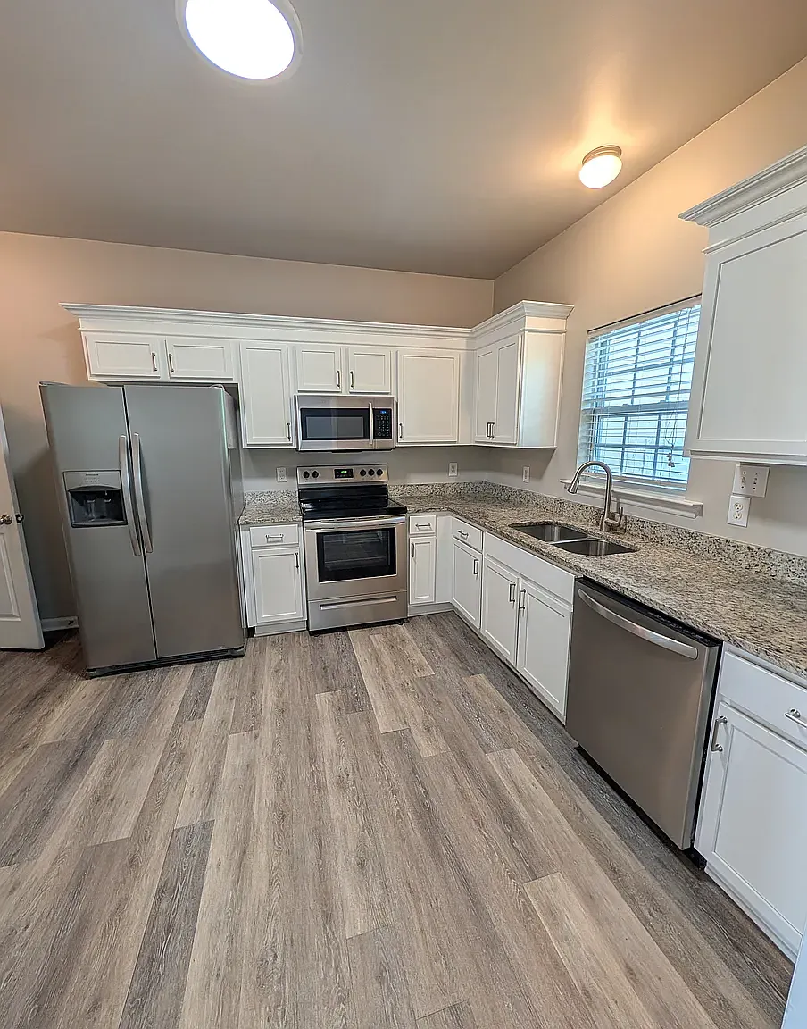 3 bed, 2.5 bath, 1450 sqft, $1,895 — Photo 1