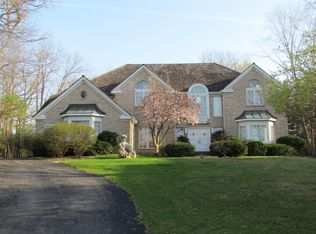 8S360 Whittington Ct, Naperville, IL 60540