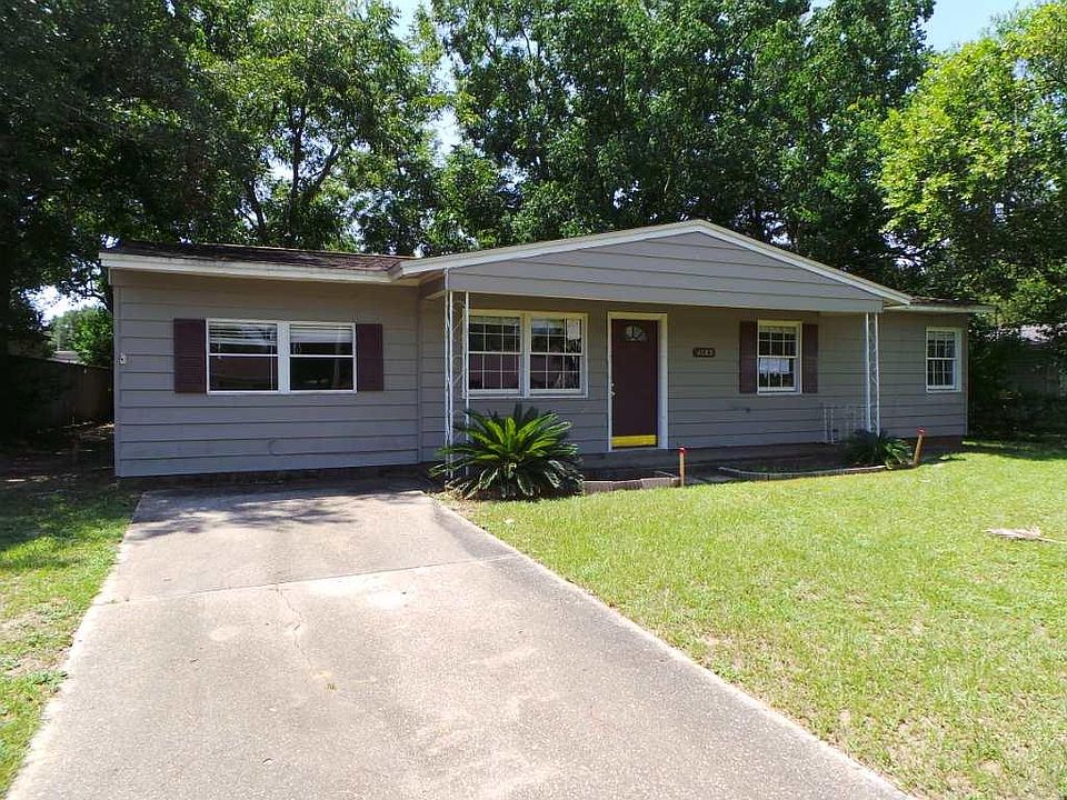 1st image of 4685 Geneva Dr