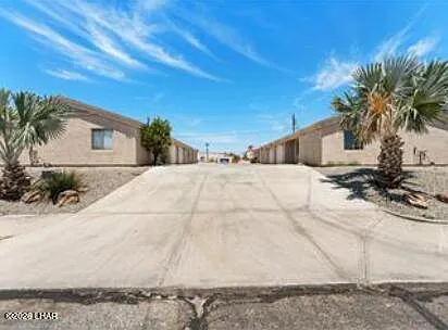 1731 Magnolia Dr #102 — Photo 2