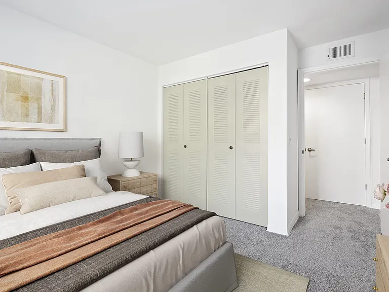 Nantucket Bay Apartments — Photo 35