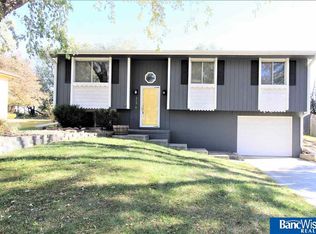 610 Conestoga Ave, Hickman, NE 68372