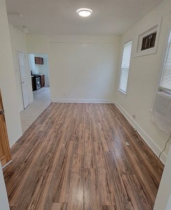 2nd image of 569 Morris St