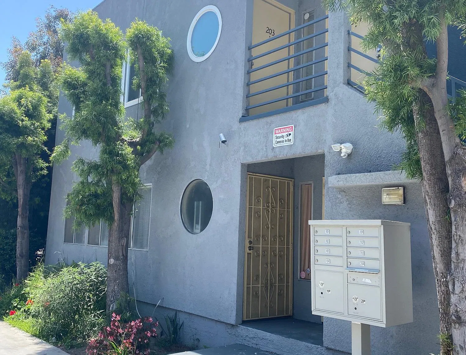 1 bed, 900 sqft, $2,495 — Photo 1