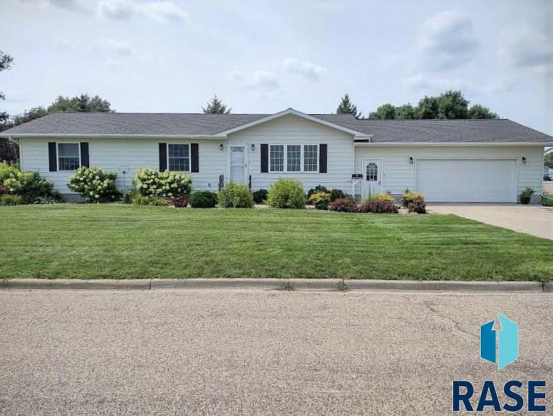 525 E 5th Ave, Miller, SD 57362 MLS 22305171 Zillow