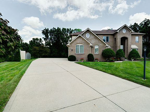 4th image of 6750 Perrier Ct