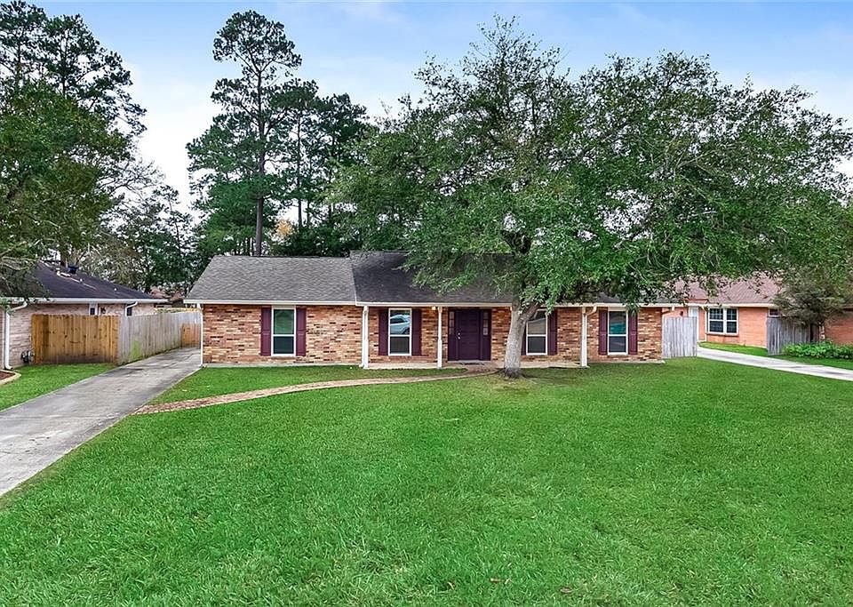1st image of 221 Camden Dr