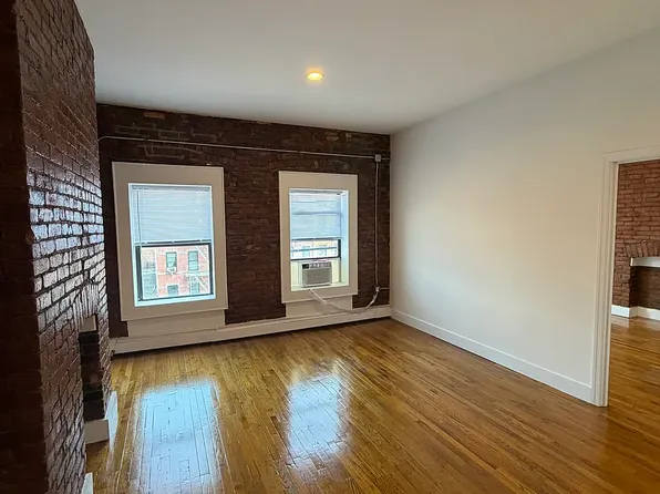 2153 2nd Ave #4, New York, NY 10029