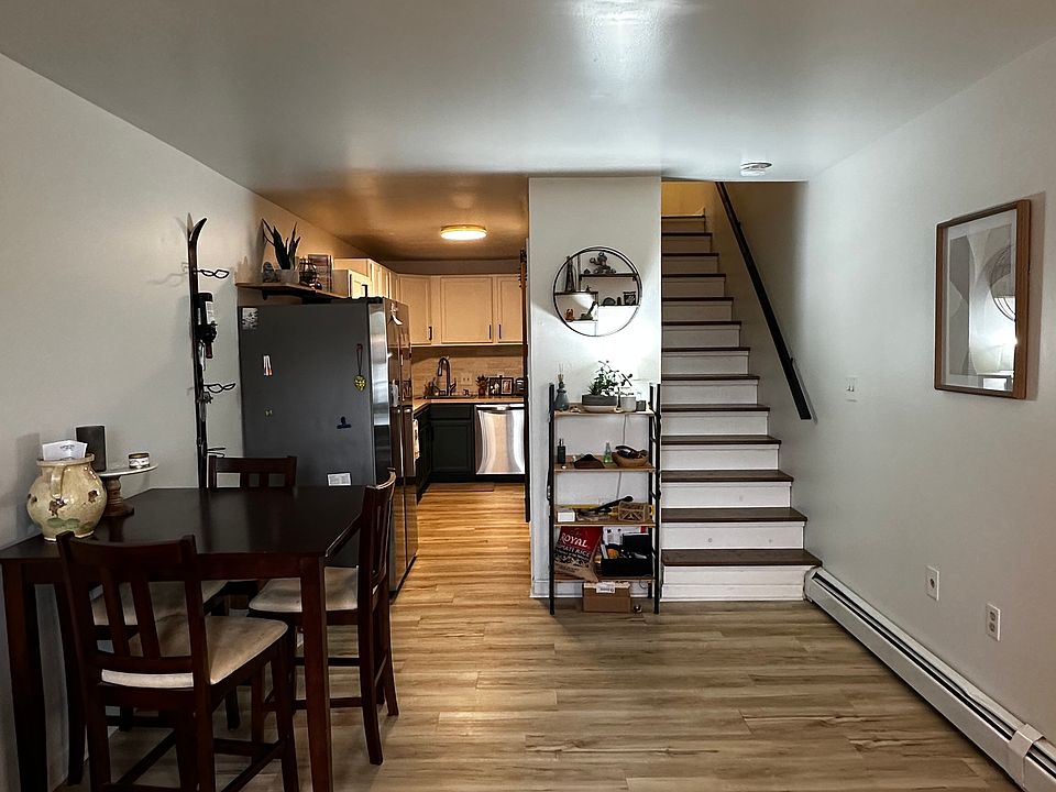 1st floor entry