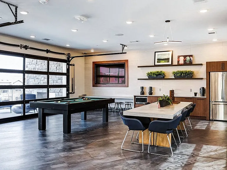 Icon Apartment Homes at Ferguson Farm — Photo 28