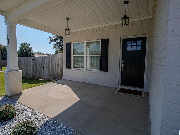 5th image of 68 Deerfield Ln