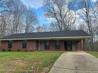 1301 Betigheimer Rd, Edwards, MS 39066
