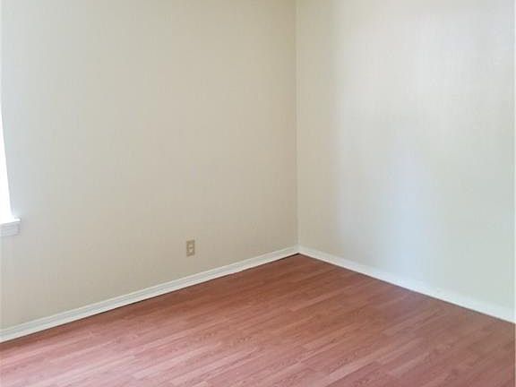 5th image of 2763 Amherst St