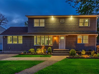 17 Pompano Lane, Massapequa Park, NY, 11762