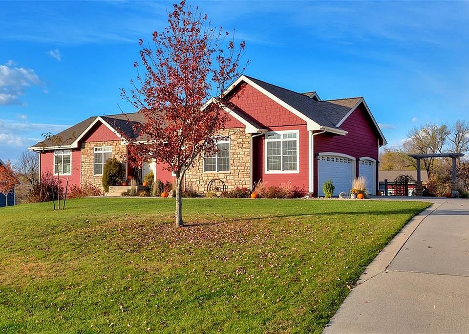 1st image of 4140 NE 151st Pl