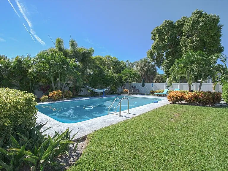 3665 Belle Vista Dr E — Photo 23