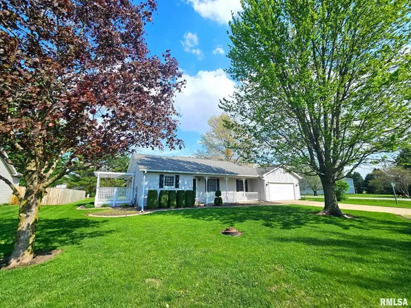 608 N Bunchberry Ct, Athens, IL 62613