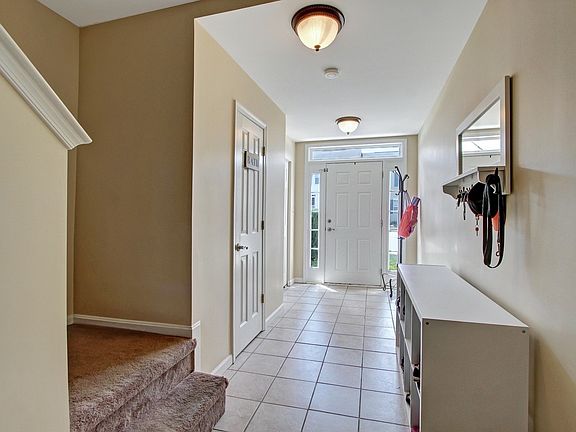 3rd image of 16123 Sherwin Ct