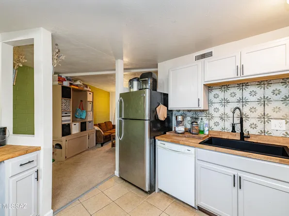 3936 N Pomona Rd, Tucson, AZ 85705