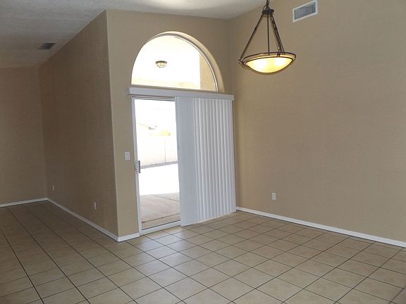 3rd image of 3451 Kearsage Dr #102