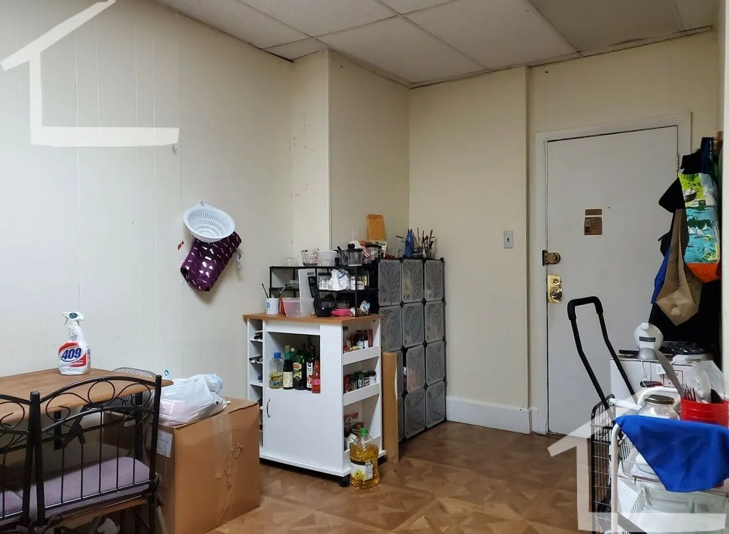 Great 2 Bed Close to BU and Green Line! — Photo 2