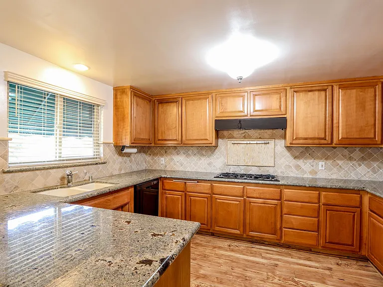 822 S Alma St #1 — Photo 12