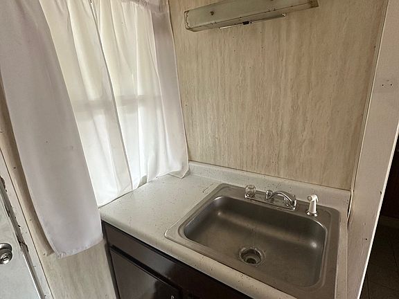 2nd image of 42 Jackson Ave #3