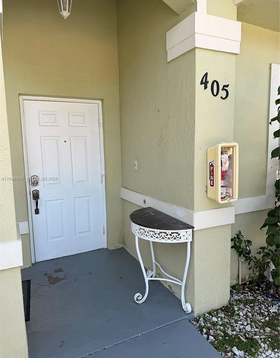 Old Biscayne Villas Condo — Photo 2