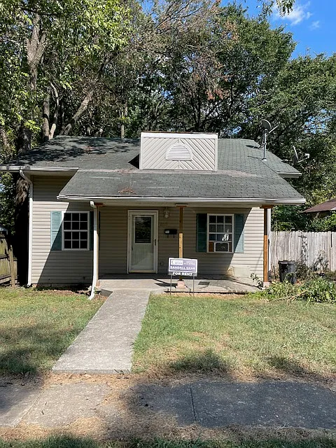 2210 N Concord Ave