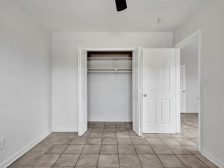 2525 Superior St — Photo 10