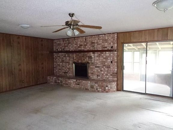 3rd image of 398 County Road 1416