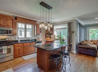 70 Browns Ln, Hartwell, GA 30643