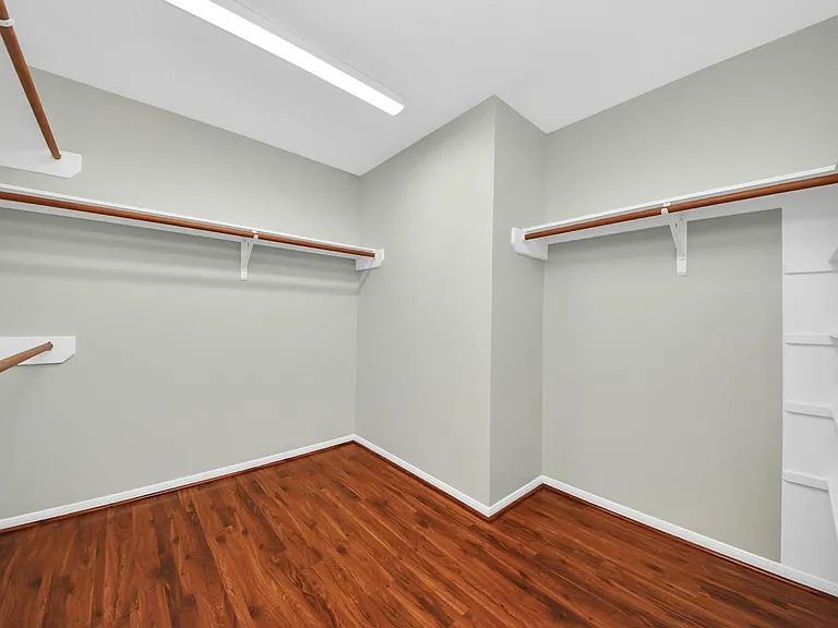 1103 Lake Shore Dr — Photo 17