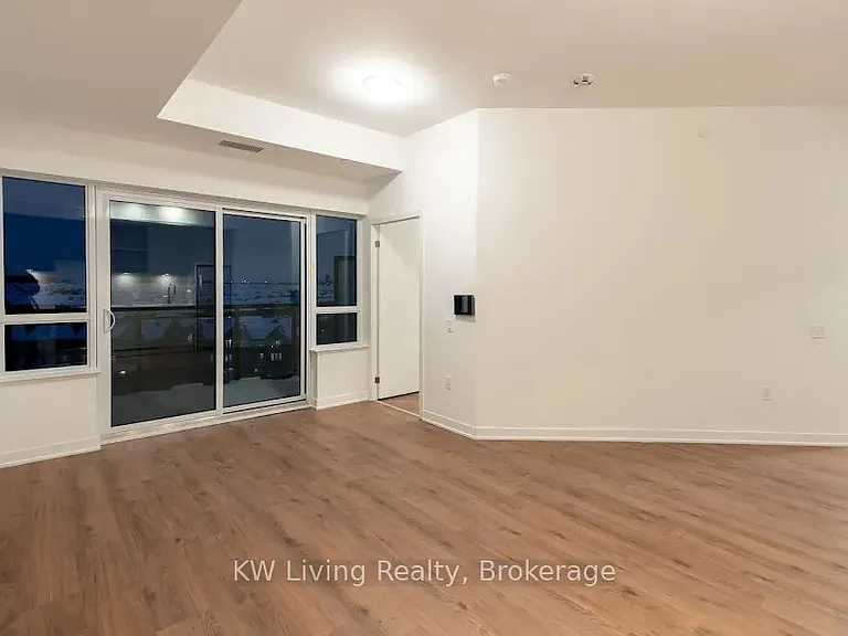 395 Dundas St N #701 — Photo 17