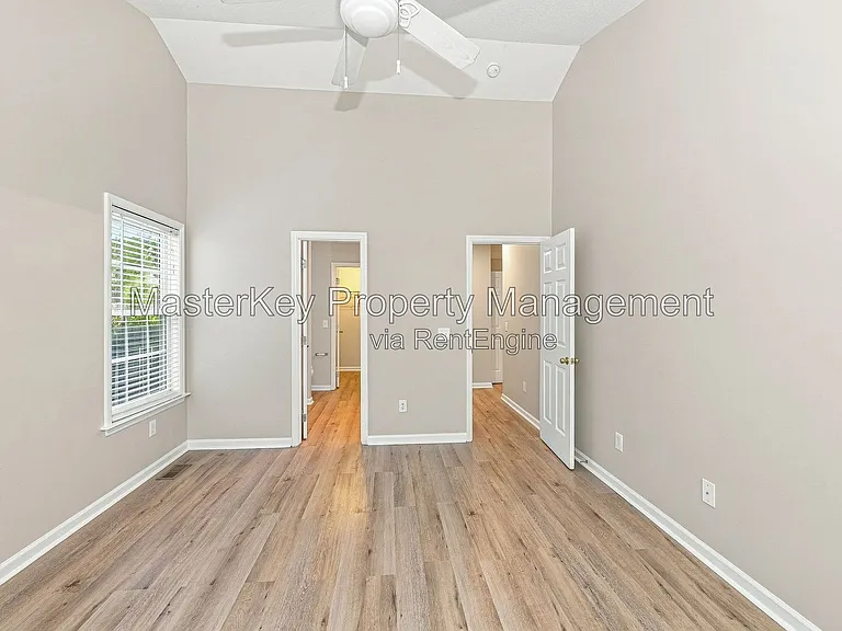 201 Harvester Dr — Photo 11
