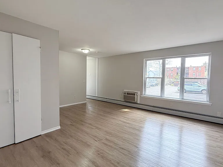 55 Morris St — Photo 1