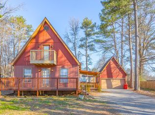 1110 Cavender Dr, Dalton, GA 30720