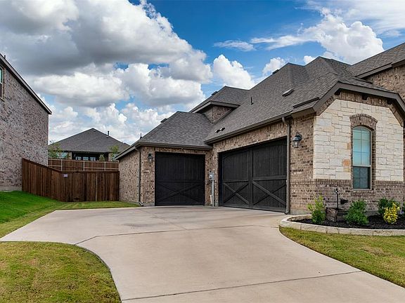 3rd image of 145 Saint Elias Dr