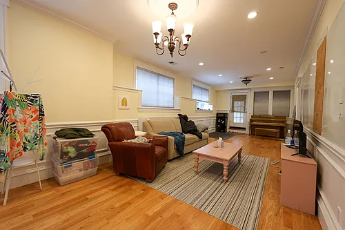 129 Nonantum St Photo 1