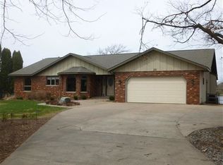 3700 Heffron St, Stevens Point, WI 54481