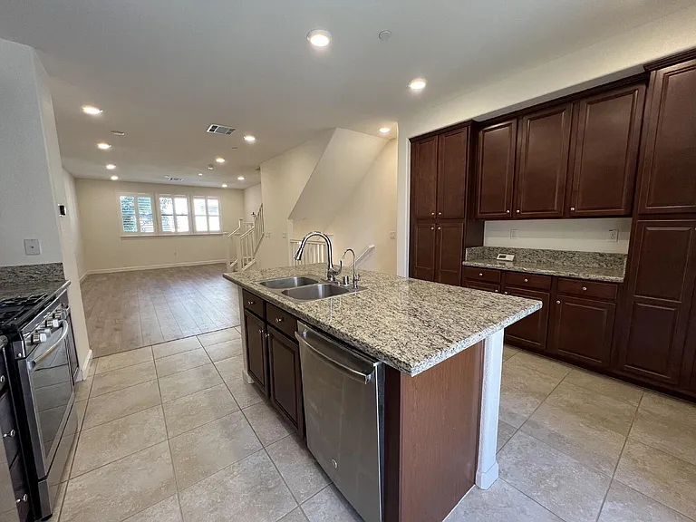2762 Ferrara Cir — Photo 13